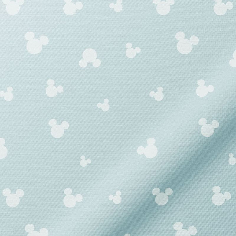 Mickey-Mouse-Stippen-Verduisterend-Lucht-Blauw